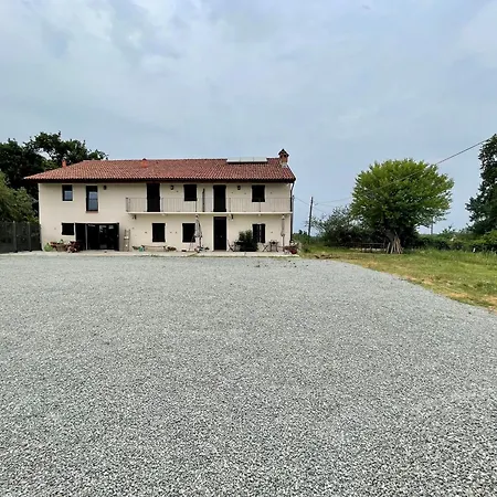 Cascina Cortassa ベッド・アンド・ブレックファスト 3*